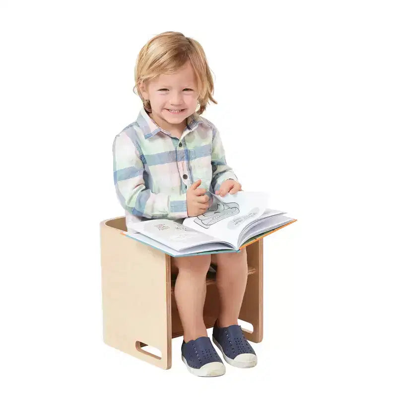Silla cúbica multiusos de madera curvada para niños pequeños