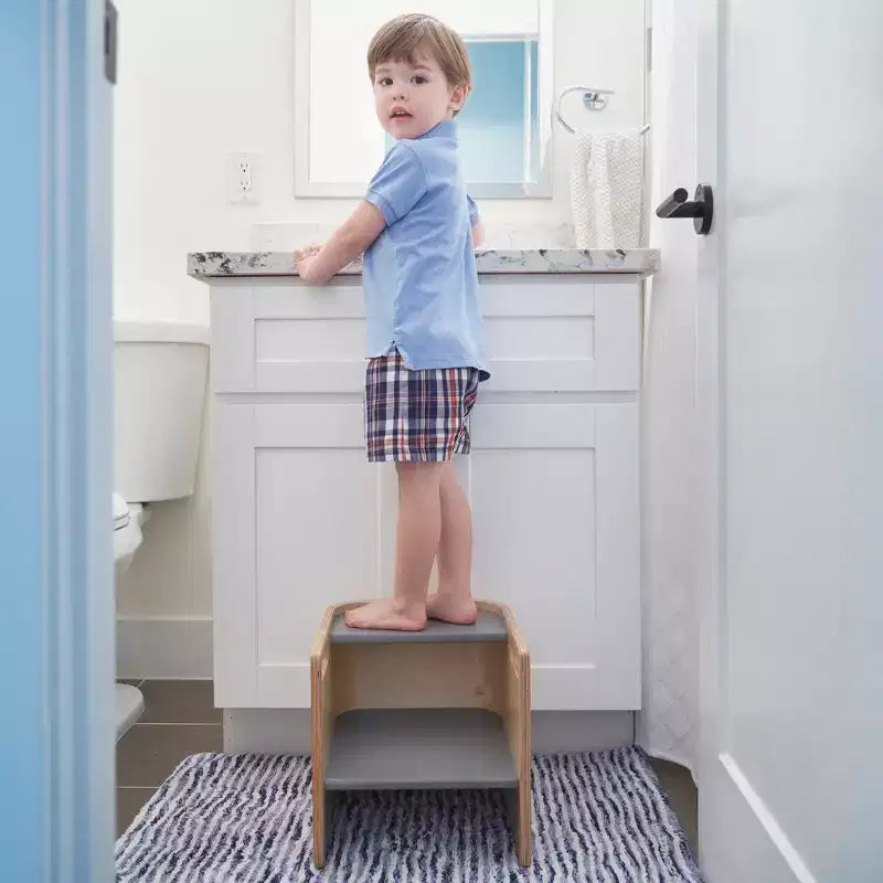 Silla cúbica multiusos de madera curvada para niños pequeños