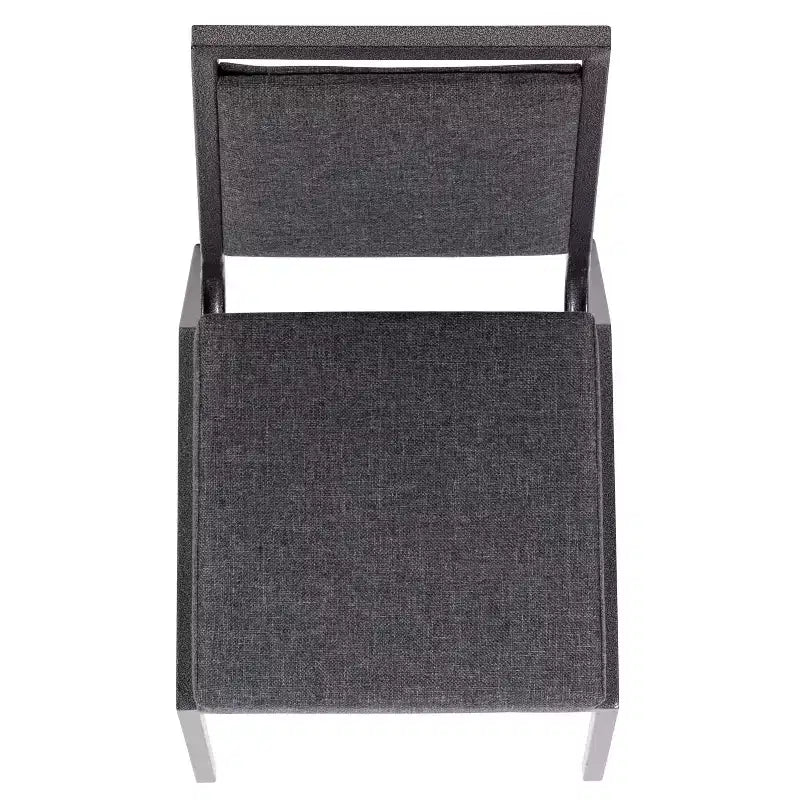 Stapelbarer Bankettstuhl mit eckiger Rückenlehne (Gestell mit silberner strukturierter Oberfläche)